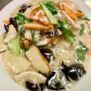 Fried Kway Teow with Egg Sauce 滑蛋粿条  